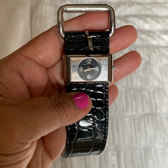 Marc Jacobs Unique Black Alligator Watch - Picture 1 of 3